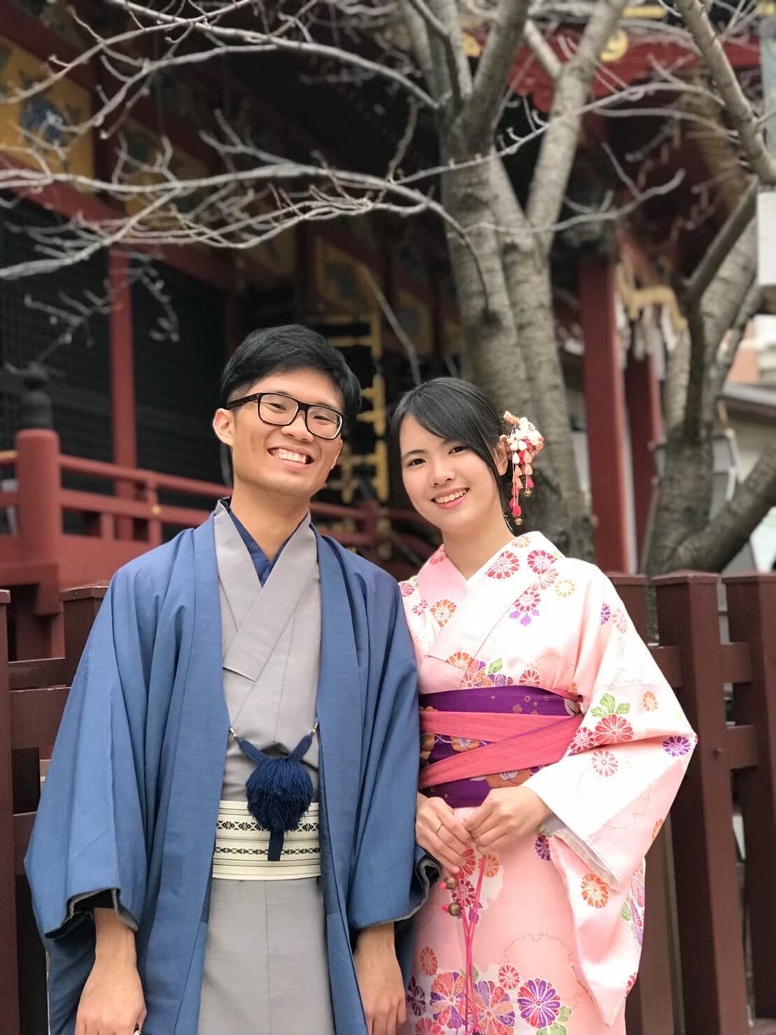 คู่บ่าวสาวในชุดกิโมโน